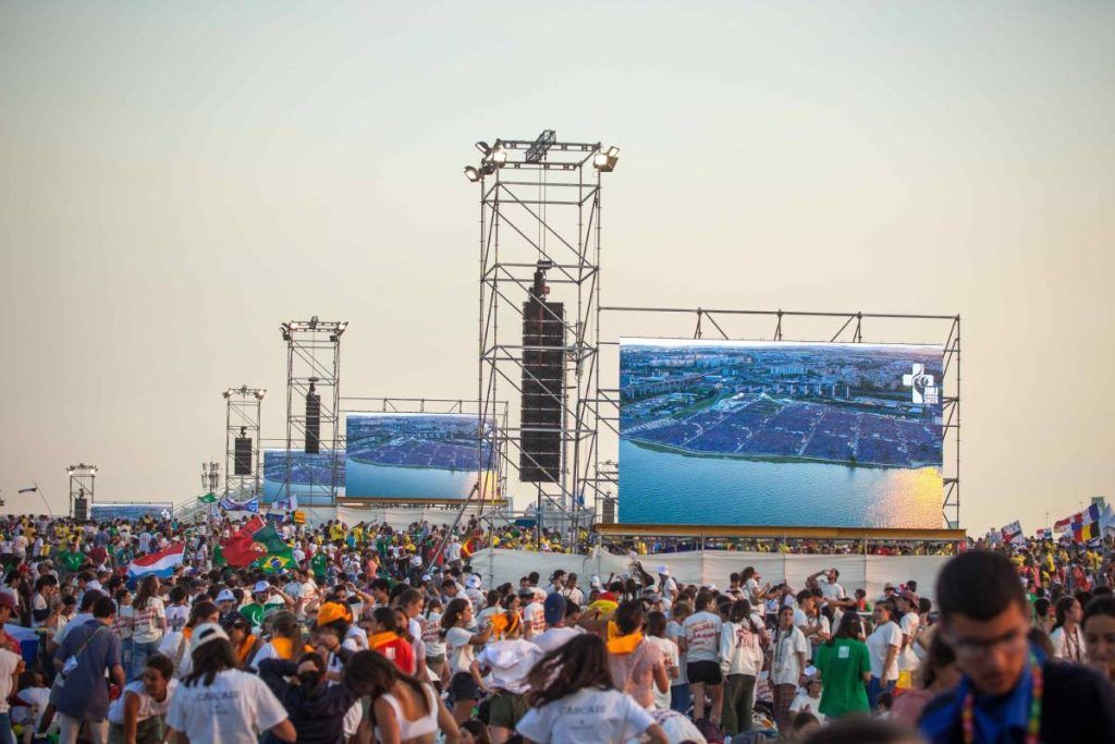 A crowd view of massive, 200+ L-Acoustics loudspeakers deployed by Pixel Light to cover the 3.5km audience area at World Youth Day