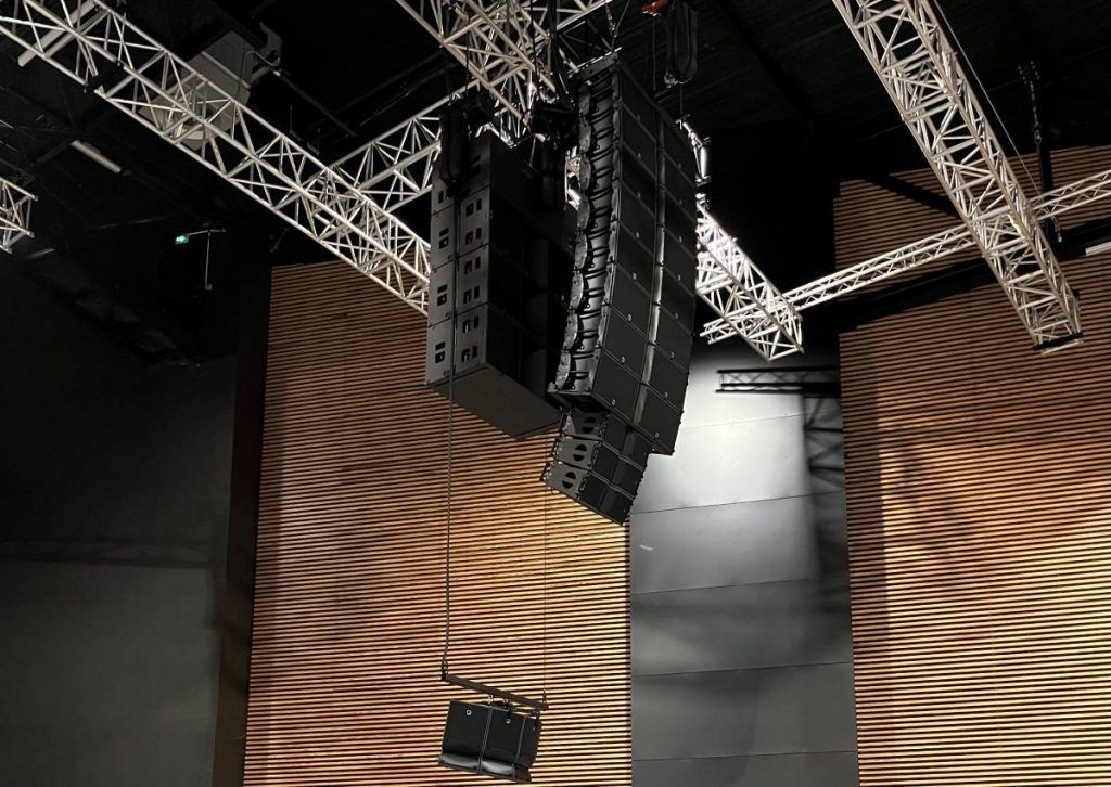 The L-Acoustics concert sound system comprises eight K2 with three Kara II down per side and four KS28 subwoofers flown behind each side
