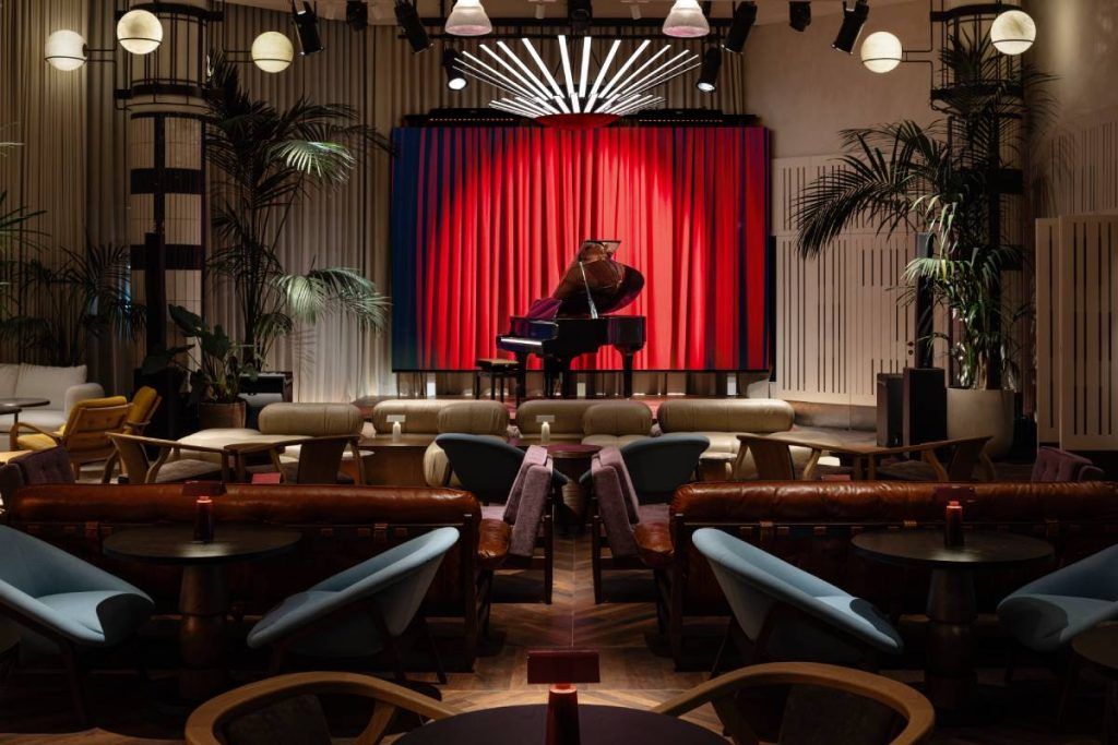 The luxury Jazz Hall at The George, Tel Aviv, boasts an L-Acoustics Syva concert sound system for the ultimate sound experience  