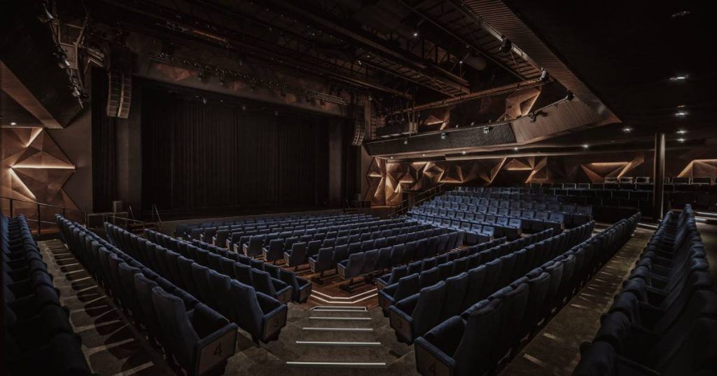 Theatre Spant! Updates their professional sound system with L-Acoustics Kara Iii