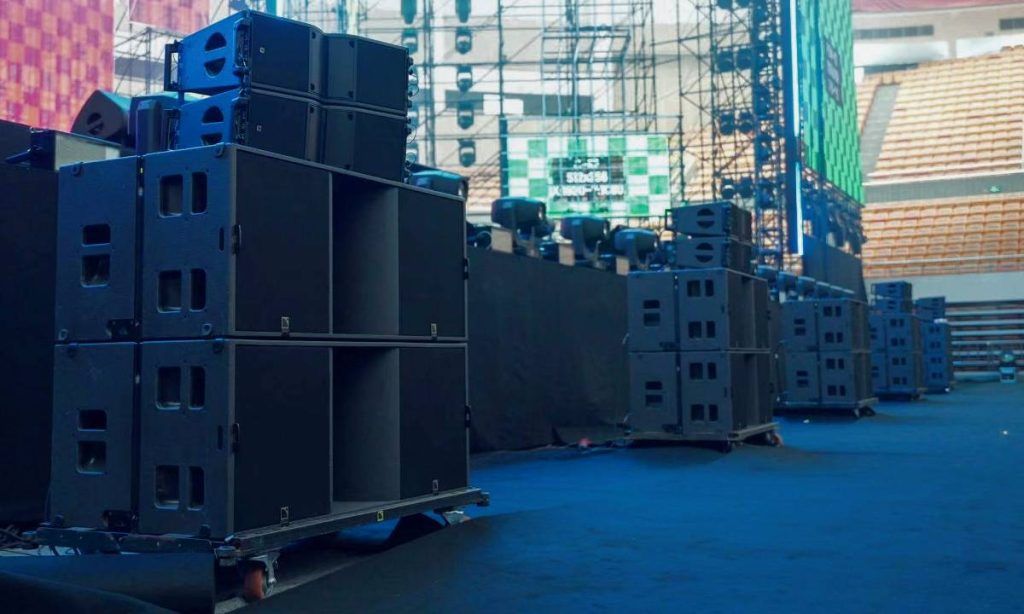 L-Acoustics Kara II atop KS28 subwoofers at the front of the stage
