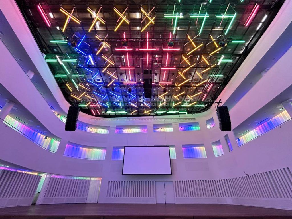 Concertzaal Tilburg Upgrades to L-Acoustics Kara II Concert Sound System