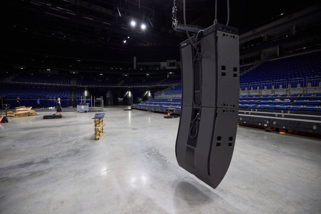 The cardioid pattern of L-Acoustics L Series proved crucial in controlling lower frequencies and taming the hall's reverberant field at Uber Arena