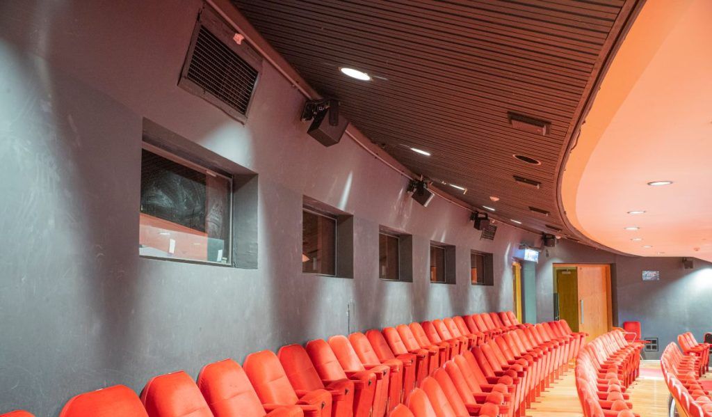 The L-ISA immersive audio surround system for balcony seating features L-Acoustics 5XT