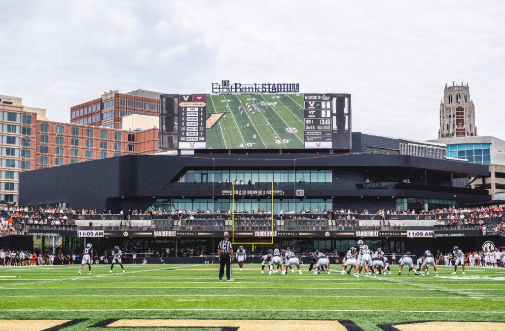 Nashvilles FirstBank Stadium now has a new L-Acoustics K Series loudspeaker professional sound system flanking the screens above the north end zone seating section