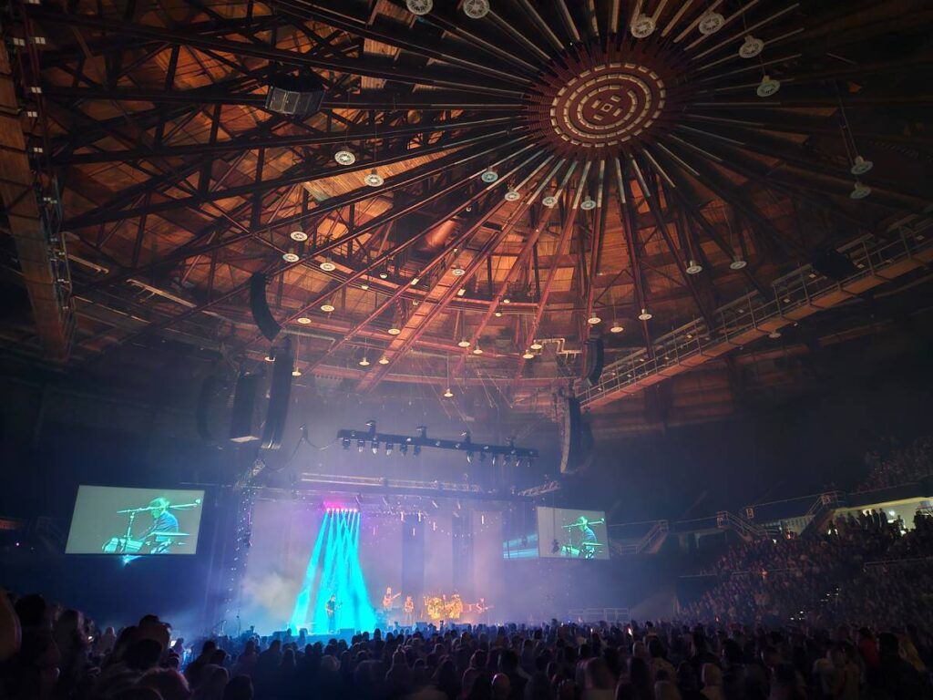 Sarah McLachlan Tour Achieves Sonic Ecstasy with Sustainable L Series Concert Sound System featured image