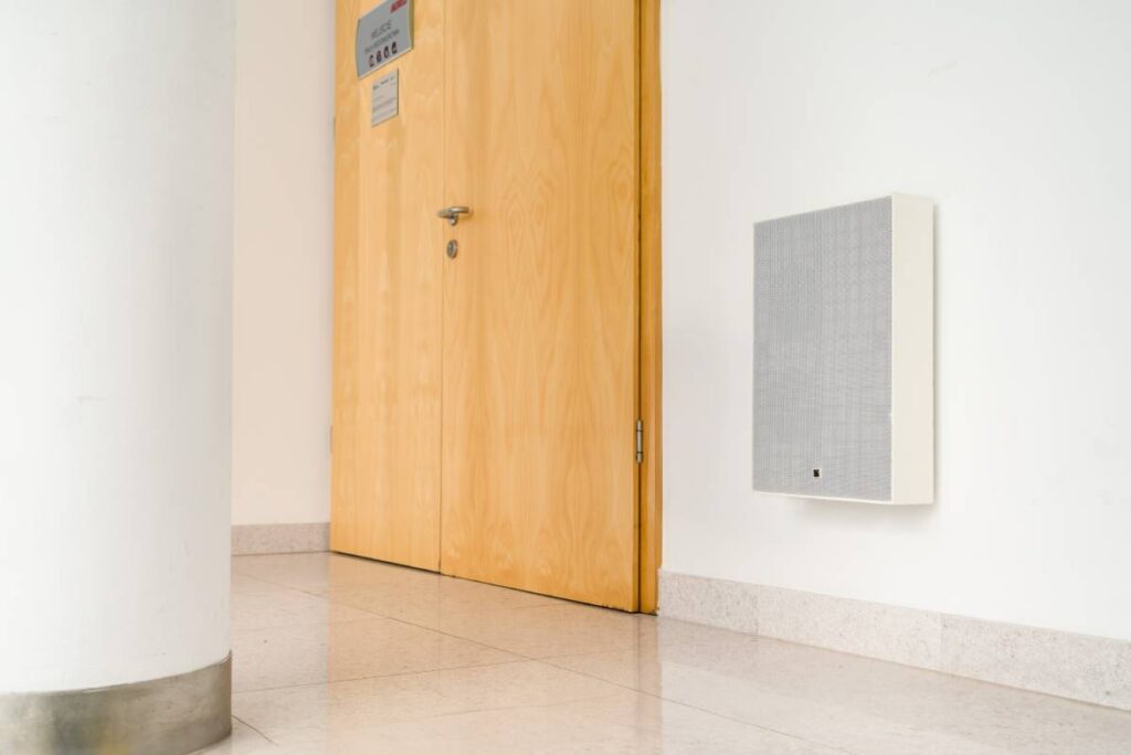 The L-Acoustics sound system encompasses the main concert hall and the venue’s lobby spaces, ensuring a seamless, high quality sound experience throughout the entire facility