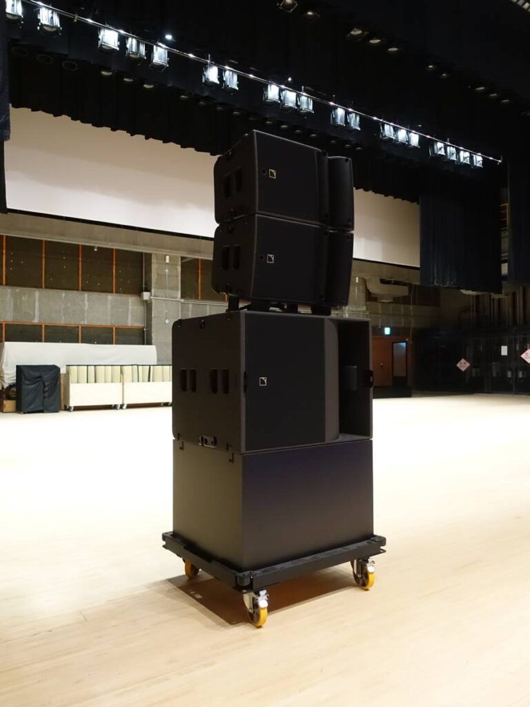 The Center’s Small Hall mobile ground stack of two L-Acoustics A10i Focus on top of two KS21i subwoofers