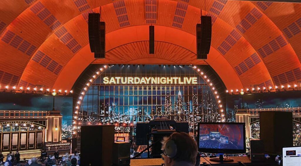 House sound at Radio City Music Hall was delivered by two hangs of 14 L-Acoustics K2 concert sound system, one hang of 16 Kara II for the center channel, and two hangs of nine KS28 subs